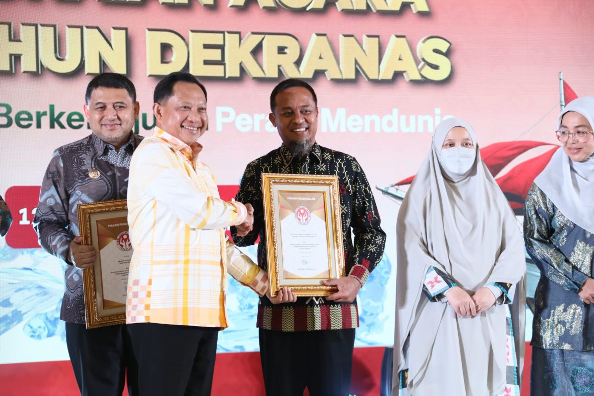 Mendagri Tito Karnavian Dorong Pemda Kembangkan Potensi Kerajinan Lokal Indonesia