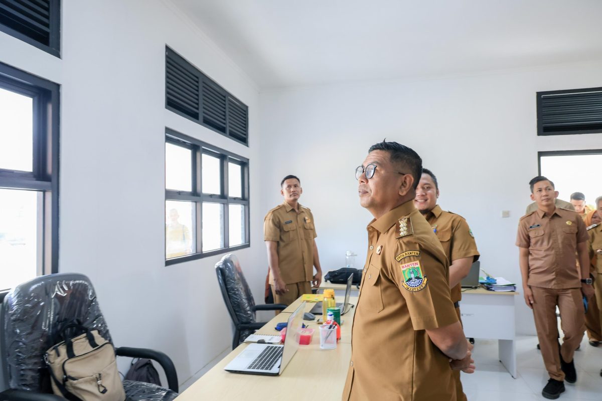 Gubernur Andra Soni Perluas Akses Pendidikan Lewat Program Sekolah Gratis di Banten