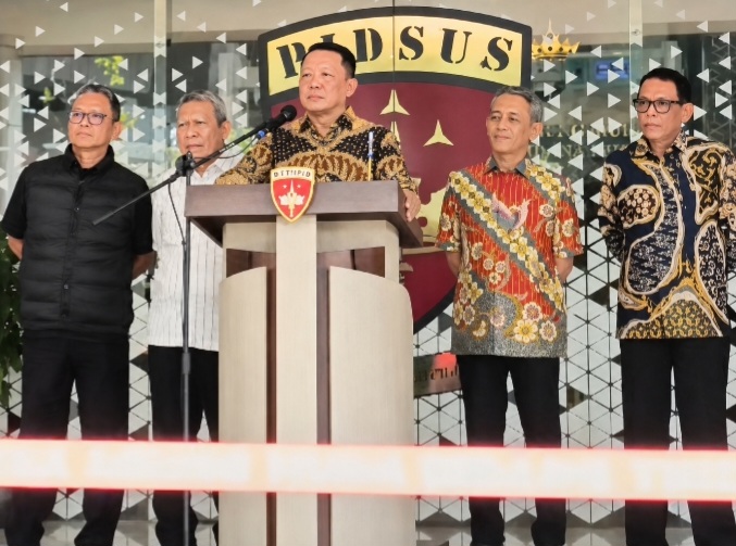 Jampidsus Febrie Adriansyah Tanggapi Penggeledahan Polri dan Isu Pengunduran Diri