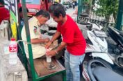 Satpol PP Kota Bekasi Tangani Anggota yang Sakit