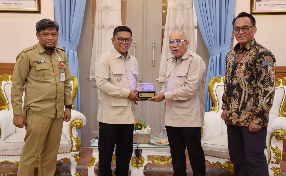 Gubernur Banten Minta Penataan Kabel SJUT Selaras Indonesia Asri