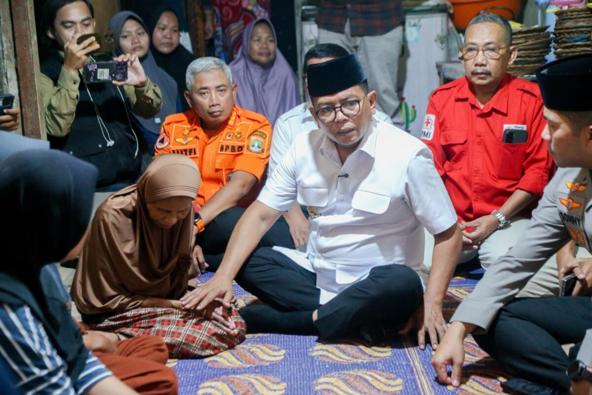 Gubernur Banten Takziah ke Rumah Duka ABK KM Arupadhatu