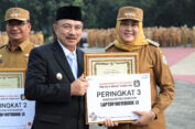 Pemkot Bekasi Beri Penghargaan kepada PPID Terbaik 2026